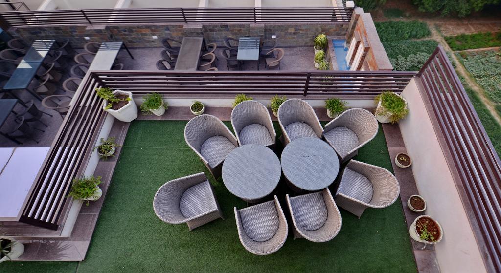 Hotel Seven Hills Tower Agra  Esterno foto