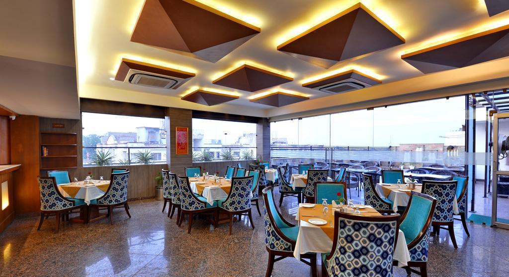 Hotel Seven Hills Tower Agra  Esterno foto